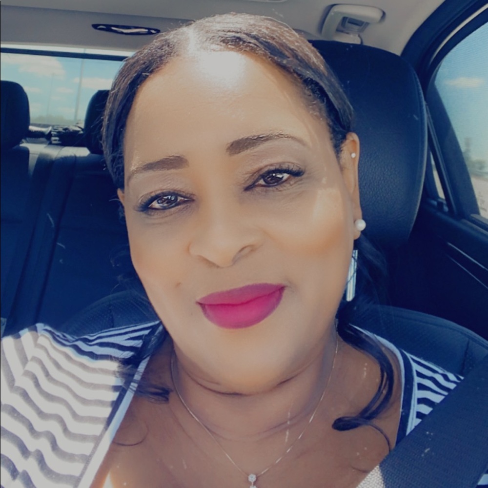 Meet your Posher, Shelise